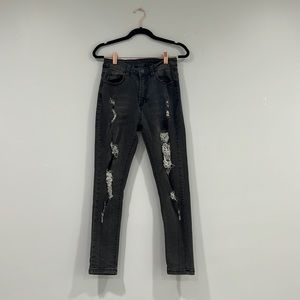 Women’s SizeM(6)SHEIN ripped black jean pants85% cotton, 13%polyester,2%spandex